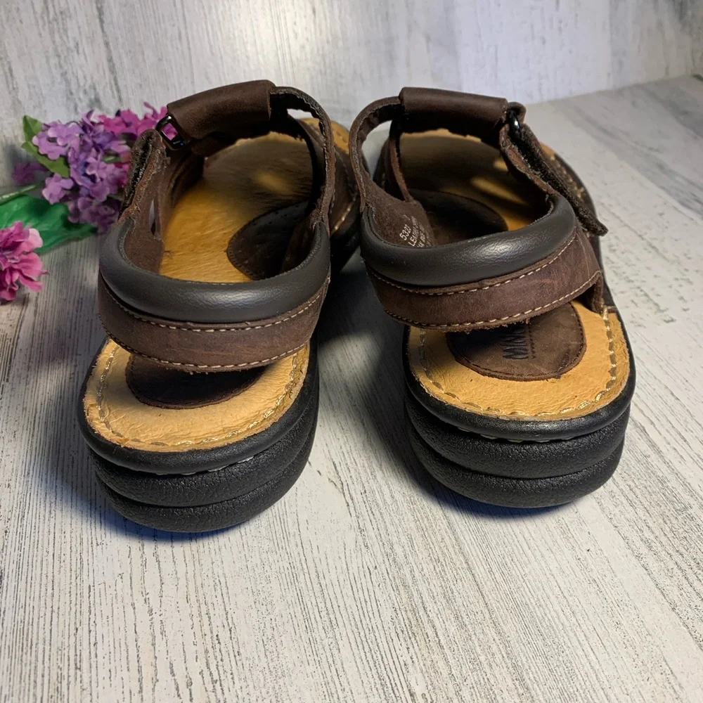 Minnetonka Sandals - Picture 5 of 6